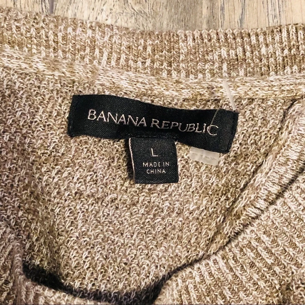 Banana Republic Tan Sweater - Picture 5 of 8
